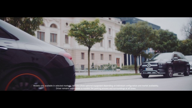 Video Reference: Automotive parking light, Tire, Car, Vehicle, Automotive lighting, Motor vehicle, Automotive tire, Wheel, Automotive design, Hood