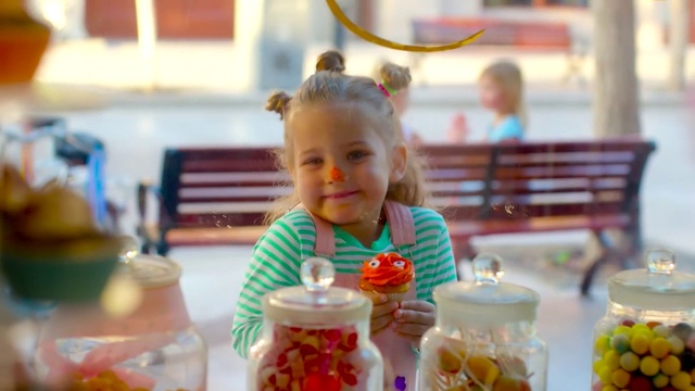 Video Reference: Smile, Orange, Yellow, Happy, Drinkware, Toddler, Fun, Tableware, Child, Snapshot