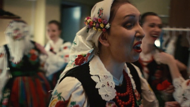 Video Reference: Fun, Flower, Smile, Entertainment, Lipstick, Event, Youth, Jewellery, Makeover, Necklace