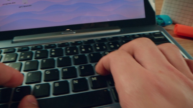 Video Reference: Computer, Laptop, Personal computer, Hand, Netbook, Touchpad, Input device, Output device, Space bar, Peripheral
