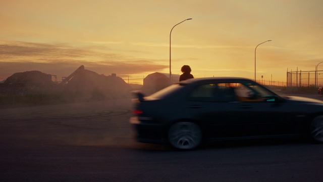 Video Reference: Automotive parking light, Sky, Wheel, Car, Tire, Vehicle, Automotive lighting, Cloud, Street light, Asphalt