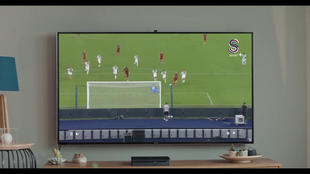 Video Reference: Rectangle, Line, Soccer, Font, Display device, Computer monitor accessory, Electronic device, Technology, Television, Art