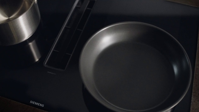 Video Reference: Kitchen appliance, Dishware, Serveware, Gas, Kitchen utensil, Audio equipment, Drinkware, Tableware, Automotive design, Rim