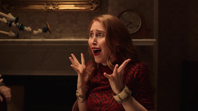 Video Reference: Mouth, Flash photography, Gesture, Fun, Entertainment, Event, Jewellery, Happy, Audio equipment, Necklace