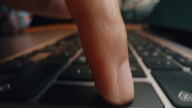 Video Reference: Hand, Computer, Computer keyboard, Gesture, Personal computer, Input device, Wood, Nail, Peripheral, Typing