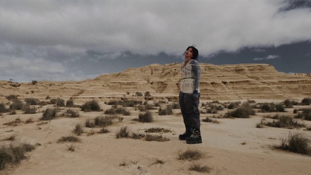 Video Reference: Cloud, Plant, Sky, Bedrock, Mountain, Terrain, Plain, Horizon, Grassland, Formation