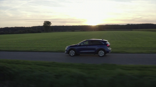 Video Reference: Cloud, Sky, Tire, Vehicle, Car, Wheel, Plant, Automotive lighting, Automotive tire, Automotive design