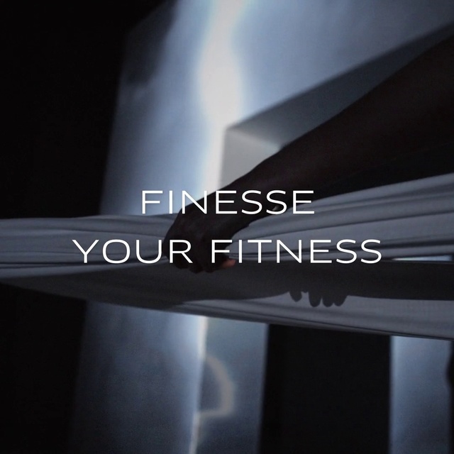 Video Reference: Automotive design, Rectangle, Font, Automotive exterior, Glass, Tints and shades, Ceiling, Transparent material, Metal, Graphics