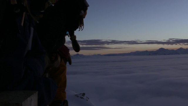Video Reference: Sky, Cloud, Landscape, Flash photography, Helmet, Horizon, Freezing, Ice cap, Winter, Recreation