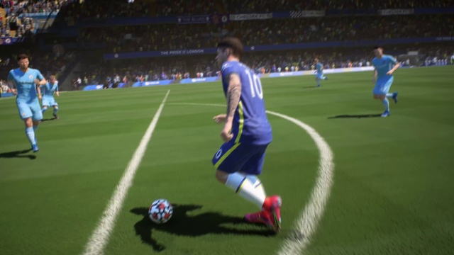 Video Reference: Sports equipment, Shorts, Football, Soccer, Ball, Jersey, Player, Grass, Soccer ball, Football player