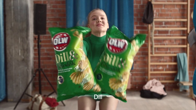 Video Reference: Green, Sleeve, Jersey, Sportswear, T-shirt, Event, Holiday, Thigh, Font, Team