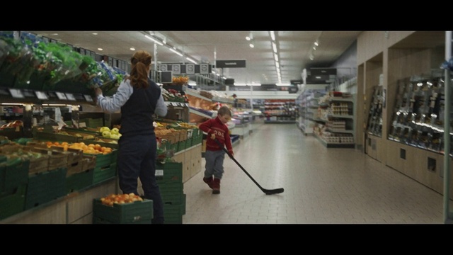 Video Reference: Shelf, Building, Customer, Flooring, Plant, Fun, Retail, Service, Event, Cleanliness