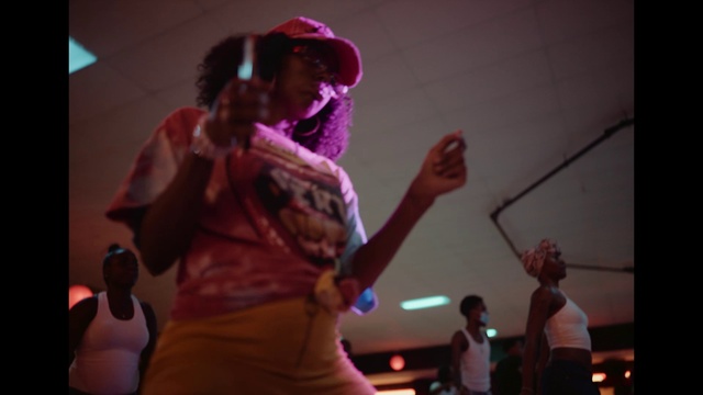 Video Reference: Purple, Entertainment, Music, Pink, Performing arts, Community, Artist, Crowd, Magenta, Fun