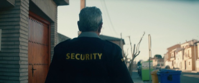 Video Reference: Sky, Sleeve, Street fashion, Tints and shades, T-shirt, Travel, Electric blue, Font, City, Door