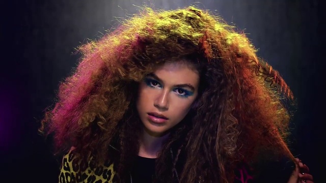 Video Reference: Skin, Head, Lip, Chin, Eyebrow, Eye, Flash photography, Fashion, Eyelash, Iris