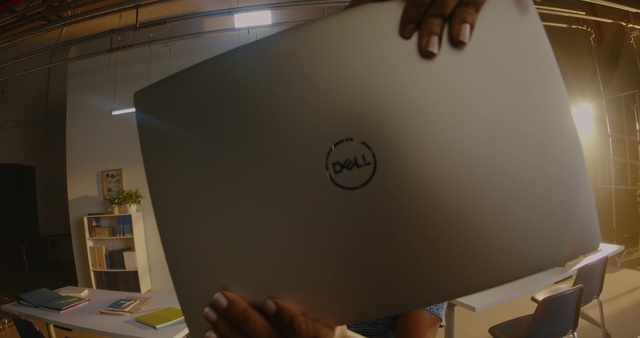 Video Reference: Personal computer, Automotive design, Computer, Netbook, Granny smith, Laptop, Material property, Gadget, Electronic device, Font