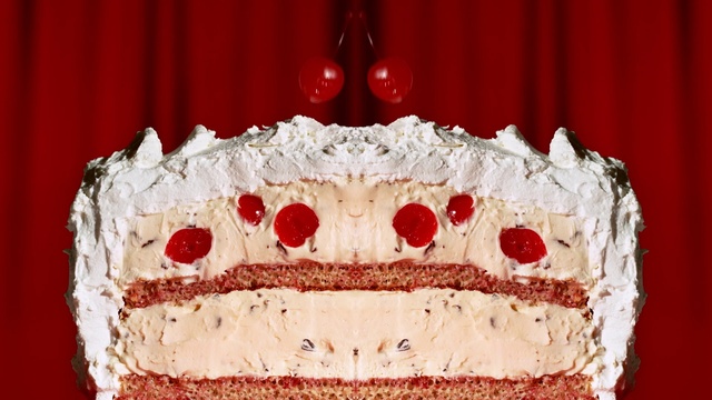 Video Reference: Food, Fruit, Cake decorating, Cake, Cake decorating supply, Ingredient, Rectangle, Dish, Cuisine, Cream