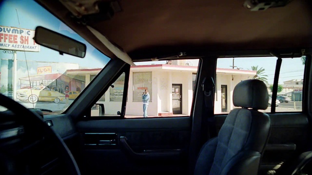 Video Reference: Vehicle, Car, Motor vehicle, Automotive side-view mirror, Automotive mirror, Automotive design, Automotive exterior, Mode of transport, Vehicle door, Rear-view mirror