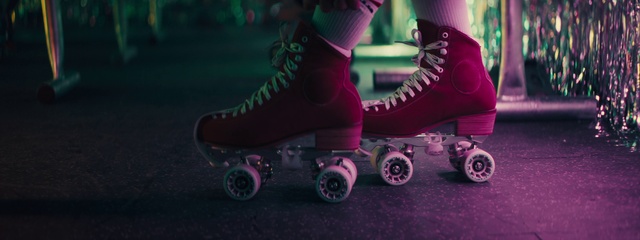 Video Reference: Footwear, Shoe, Wheel, Roller skates, Sports equipment, Leg, Roller skating, Human body, Purple, Roller sport