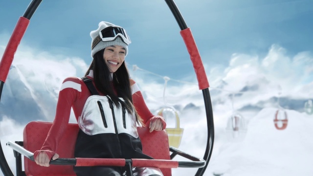 Video Reference: Cloud, Smile, Sky, Glove, Helmet, Goggles, Hat, Outdoor recreation, Gesture, Sunglasses