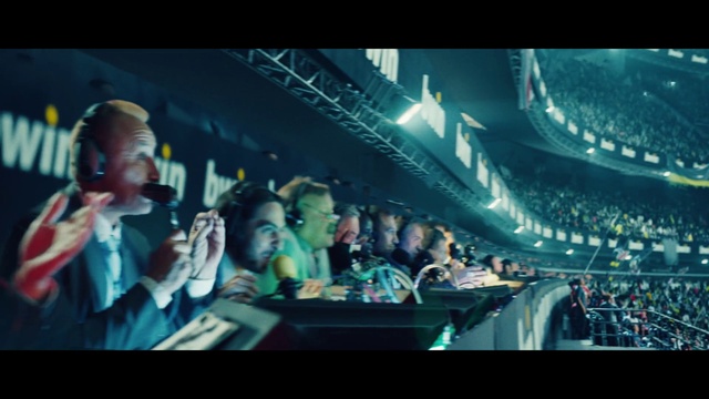 Video Reference: Entertainment, Music, Music artist, Fun, Event, Technology, Display device, Stage, Electric blue, Performing arts