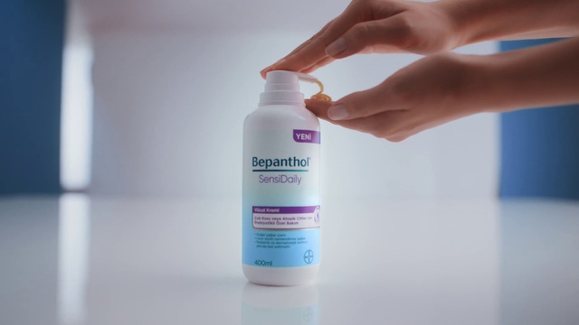 Video Reference: Skin, Hand, Bottle, Liquid, Fluid, Plastic bottle, Solution, Finger, Drink, Personal care