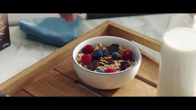 Video Reference: Food, Tableware, Dishware, Table, Recipe, Mixing bowl, Fruit, Fruit salad, Mixture, Ingredient