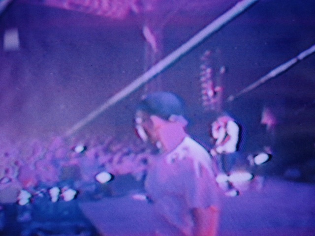 Video Reference: Purple, Violet, Music, Performing arts, Musician, Entertainment, Artist, Music artist, Visual effect lighting, Magenta