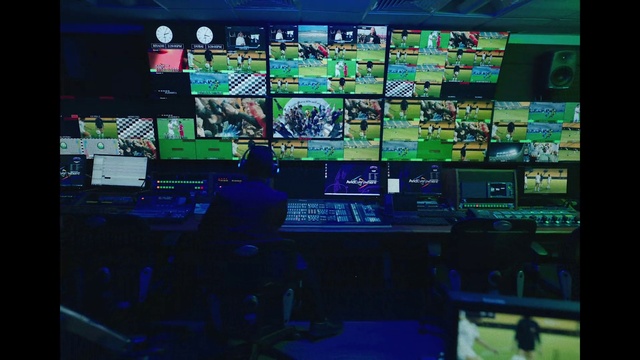 Video Reference: Gadget, Personal computer, Flat panel display, Display device, Television set, Broadcasting, Computer, Electronic device, Technology, Machine