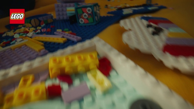 Video Reference: Toy, Construction set toy, Toy block, Lego, Building sets, Rectangle, Plastic, Educational toy, Engineering, Interlocking block