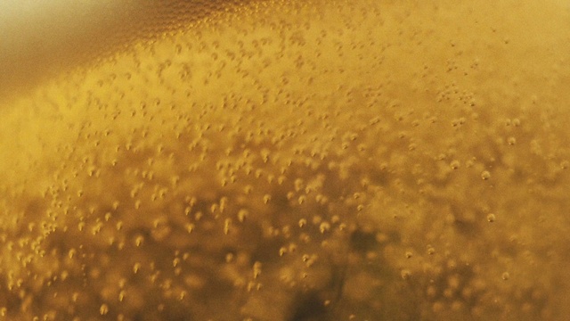 Video Reference: Water, Liquid, Amber, Gold, Atmospheric phenomenon, Moisture, Tints and shades, Grass, Drop, Metal