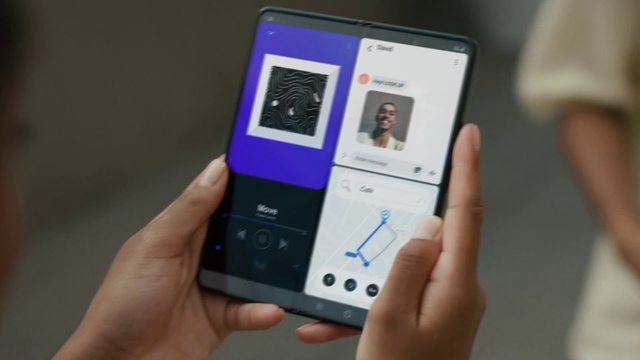 Video Reference: Hand, Communication Device, Mobile device, Gadget, Gesture, Portable communications device, Finger, Audio equipment, Telephony, Display device