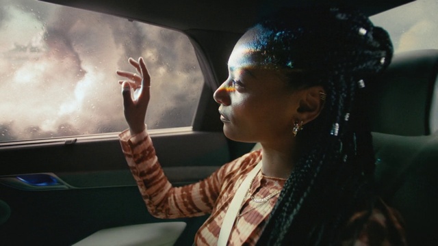 Video Reference: Human, Flash photography, Gesture, Eyewear, Fun, Audio equipment, Event, Jewellery, Display device, Gadget