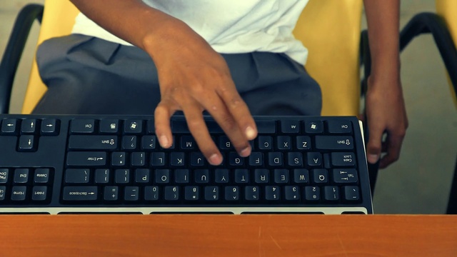 Video Reference: Computer, Hand, Computer keyboard, Peripheral, Input device, Netbook, Space bar, Keyboard, Office equipment, Gadget