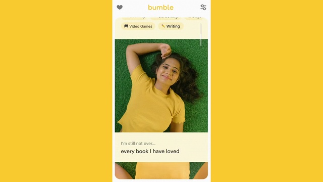 Video Reference: Jeans, Smile, Hand, Outerwear, Arm, Shoulder, Shirt, Eye, Neck, Sleeve