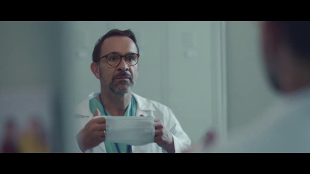 Video Reference: Forehead, Glasses, Arm, Vision care, Human body, Gesture, Flash photography, Eyewear, Happy, Beard