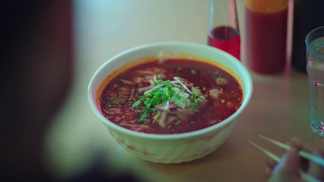 Video Reference: Food, Tableware, Recipe, Soup, Ingredient, Staple food, Meat, Gravy, Comfort food, Produce