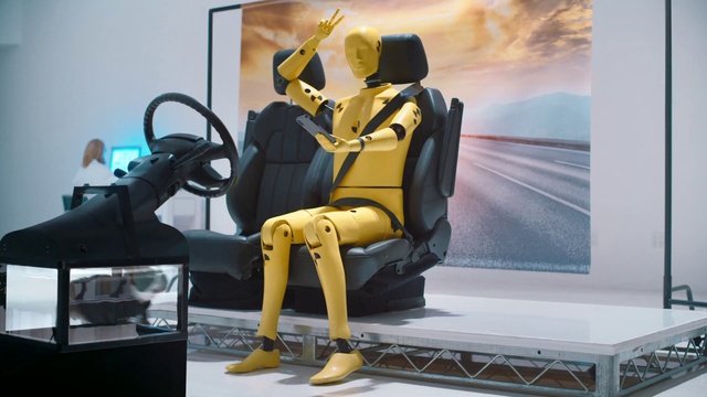 Video Reference: Footwear, Automotive design, Yellow, Art, Motor vehicle, Fashion design, Leisure, Personal protective equipment, Boot, Room