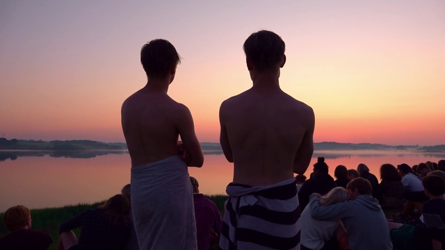 Video Reference: Sky, Water, People in nature, People on beach, Happy, Sunlight, Gesture, Travel, Dusk, Afterglow