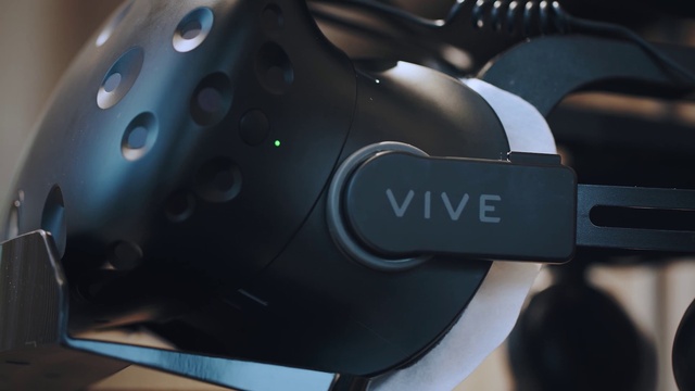 Video Reference: Automotive design, Input device, Audio equipment, Automotive lighting, Material property, Peripheral, Gadget, Font, Auto part, Electric blue