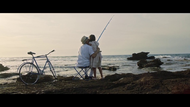 Video Reference: Water, Sky, Bicycle, Wheel, Tire, Surf fishing, Bicycle wheel rim, Bicycle wheel, Shorts, People in nature