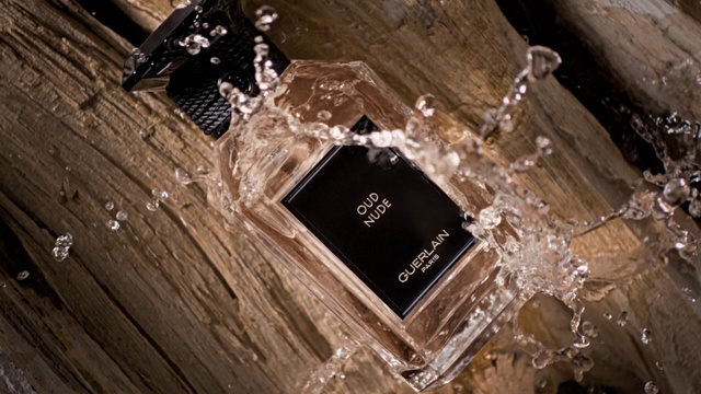 Video Reference: Brown, Drinkware, Tableware, Liquid, Fluid, Wood, Stemware, Material property, Barware, Glass