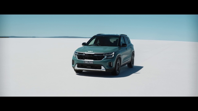 Video Reference: Automotive parking light, Wheel, Tire, Vehicle, Car, Automotive lighting, Grille, Hood, Automotive tire, Liquid