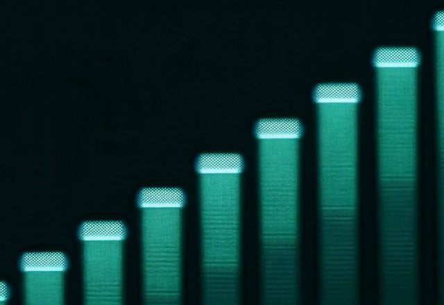 Video Reference: chart, bar graph, rising bars, data visualization, digital display, teal, glow, abstract, statistics, analytics, background, graph, equalizer, progress, finance, technology
