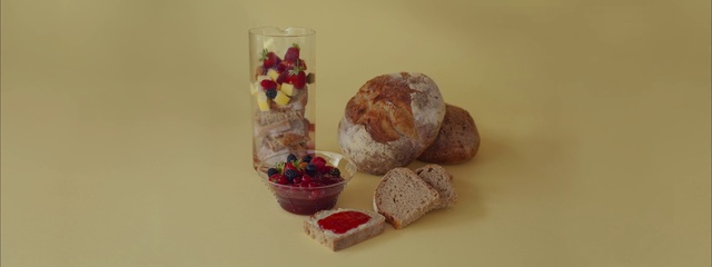 Video Reference: Food, Tableware, Fruit, Ingredient, Recipe, Serveware, Dishware, Cuisine, Oliebol, Drinkware