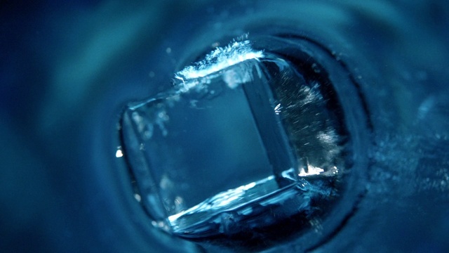 Video Reference: Water, Ice cube, Liquid, Drinkware, Automotive lighting, Tableware, Stemware, Blue, Azure, Flash photography