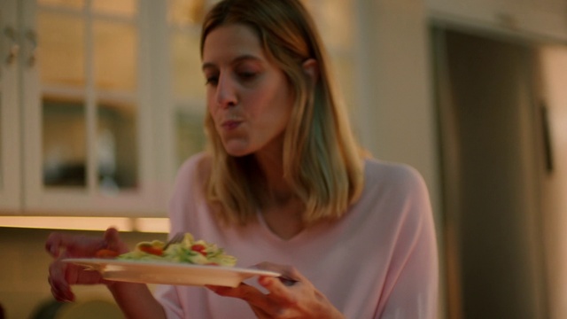 Video Reference: Food, Food craving, Recipe, Happy, Fun, Layered hair, Cuisine, Dish, Sitting, Ingredient