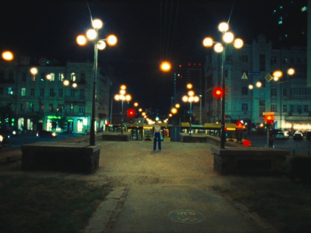 Video Reference: Street light, Automotive lighting, Electricity, Road surface, Sky, Asphalt, Security lighting, Road, City, Midnight