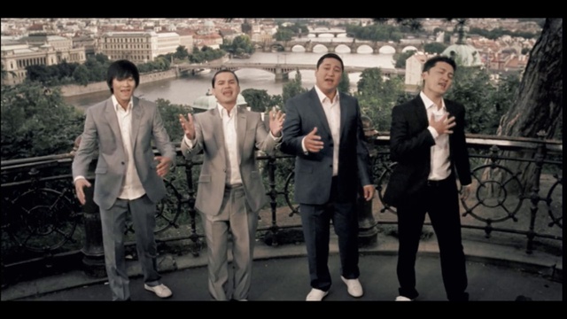 Video Reference: Suit trousers, Smile, Coat, Flash photography, Gesture, Happy, Style, Tree, Suit, Tie