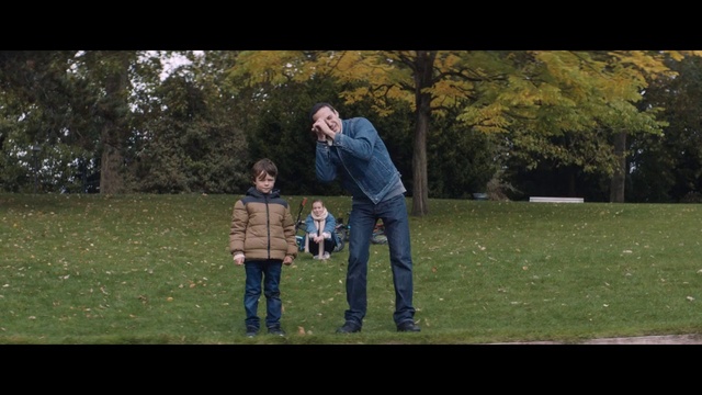 Video Reference: Jeans, Plant, People in nature, Tree, Flash photography, Happy, Gesture, Grassland, Grass, Tints and shades